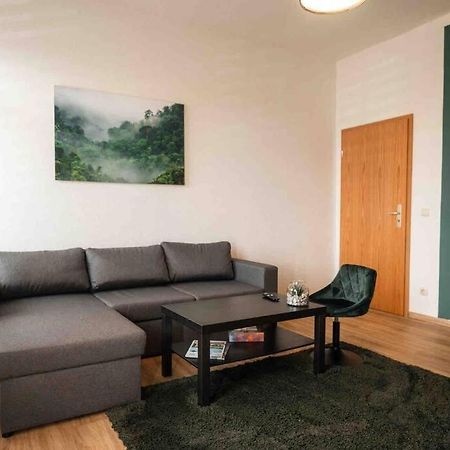 Ferienwohnung Bali Style Mit High Speed Wlan Und Gratis Parkplatz Gera Eksteriør billede
